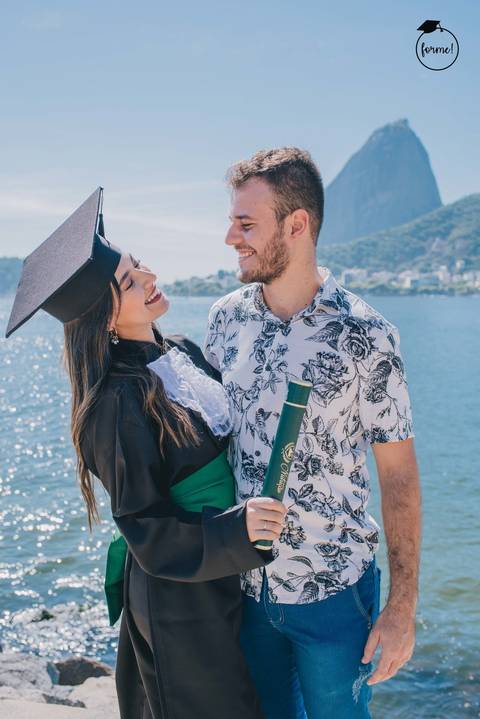 Fotos-de-formatura-rj-criativa-ensaio-externo-formatura-rj-aterro-do-flamengo-foto-familia-formatura-rj-formandos-nutricao-administracao-humanos-adm-design-psicologia-nutricao-enfermagem-edfisica-medicina-fisioterapia-biomedicina'