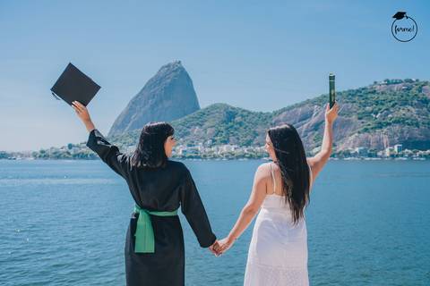 Fotos-de-formatura-rj-criativa-ensaio-externo-formatura-rj-aterro-do-flamengo-foto-familia-formatura-rj-formandos-nutricao-administracao-humanos-adm-design-psicologia-nutricao-enfermagem-edfisica-medicina-fisioterapia-biomedicina'