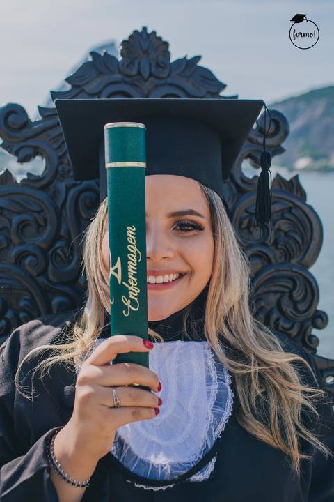 Fotos-de-formatura-rj-criativa-ensaio-externo-formatura-rj-aterro-do-flamengo-poses-individual-cadeira-formatura-rj-formandos-nutricao-administracao-humanos-adm-design-psicologia-nutricao-enfermagem-edfisica-medicina-fisioterapia-biomedicina'