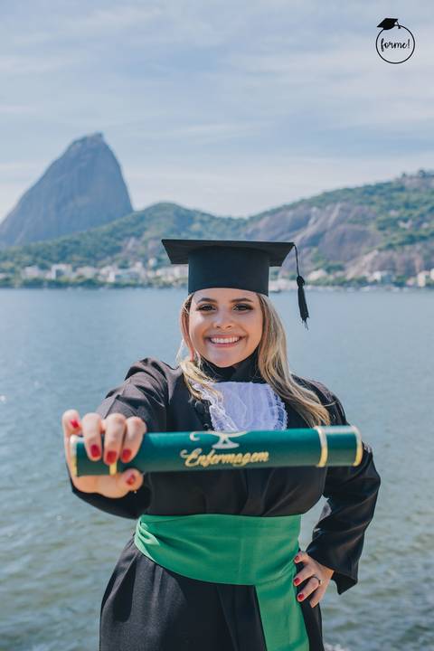 Fotos-de-formatura-rj-criativa-ensaio-externo-formatura-rj-aterro-do-flamengo-poses-individual-cadeira-formatura-rj-formandos-nutricao-administracao-humanos-adm-design-psicologia-nutricao-enfermagem-edfisica-medicina-fisioterapia-biomedicina'