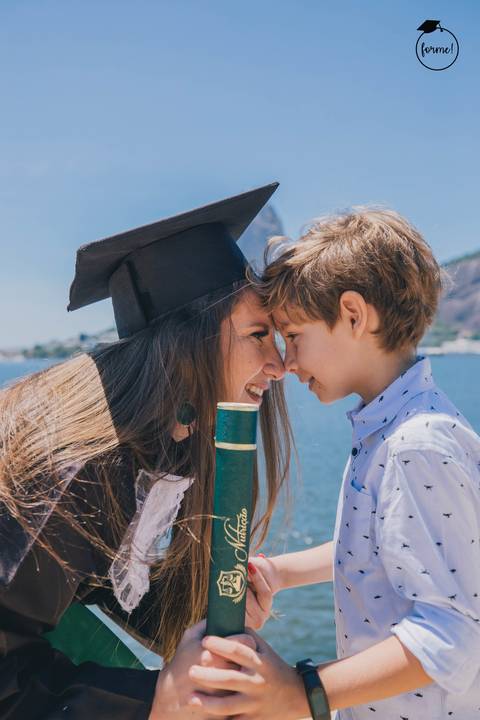 Fotos-de-formatura-rj-criativa-ensaio-externo-formatura-rj-aterro-do-flamengo-foto-familia-formatura-rj-formandos-nutricao-administracao-humanos-adm-design-psicologia-nutricao-enfermagem-edfisica-medicina-fisioterapia-biomedicina'