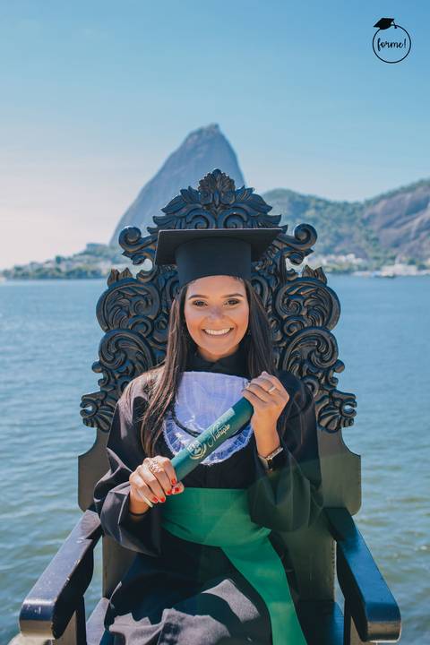 Fotos-de-formatura-rj-criativa-ensaio-externo-formatura-rj-aterro-do-flamengo-poses-individual-cadeira-formatura-rj-formandos-nutricao-administracao-humanos-adm-design-psicologia-nutricao-enfermagem-edfisica-medicina-fisioterapia-biomedicina'
