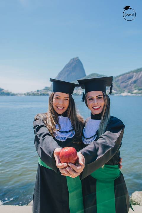 Fotos-de-formatura-rj-criativa-ensaio-externo-formatura-rj-aterro-do-flamengo-poses-individual-cadeira-formatura-rj-formandos-nutricao-administracao-humanos-adm-design-psicologia-nutricao-enfermagem-edfisica-medicina-fisioterapia-biomedicina'