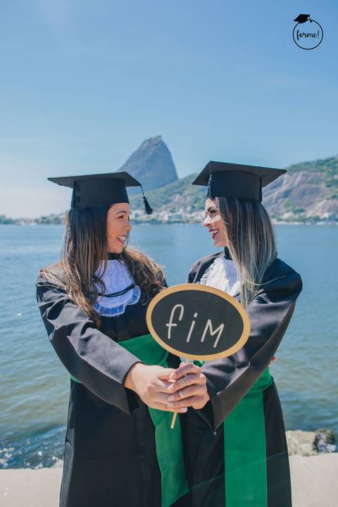 Fotos-de-formatura-rj-criativa-ensaio-externo-formatura-rj-aterro-do-flamengo-poses-individual-cadeira-formatura-rj-formandos-nutricao-administracao-humanos-adm-design-psicologia-nutricao-enfermagem-edfisica-medicina-fisioterapia-biomedicina'