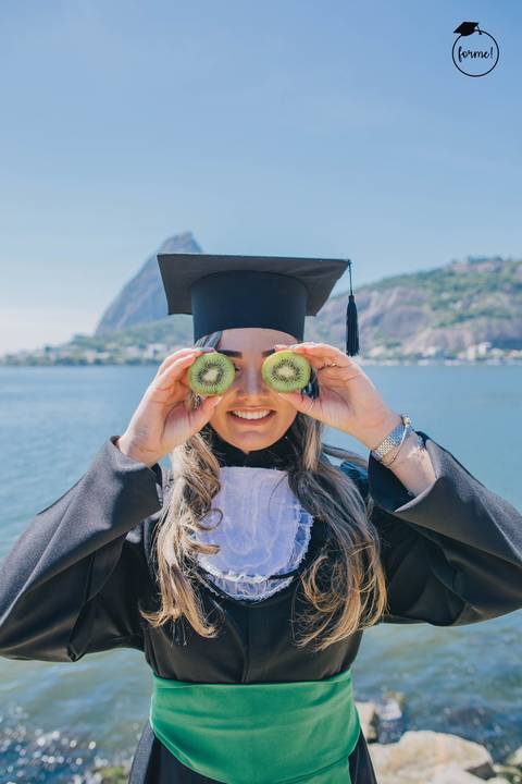 Fotos-de-formatura-rj-criativa-ensaio-externo-formatura-rj-aterro-do-flamengo-poses-individual-cadeira-formatura-rj-formandos-nutricao-administracao-humanos-adm-design-psicologia-nutricao-enfermagem-edfisica-medicina-fisioterapia-biomedicina'