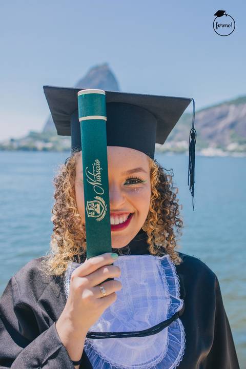 Fotos-de-formatura-rj-criativa-ensaio-externo-formatura-rj-aterro-do-flamengo-poses-individual-cadeira-formatura-rj-formandos-nutricao-administracao-humanos-adm-design-psicologia-nutricao-enfermagem-edfisica-medicina-fisioterapia-biomedicina'