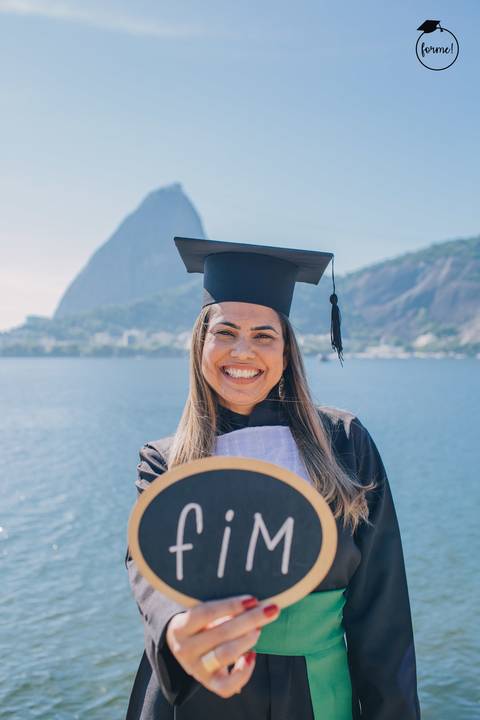 Fotos-de-formatura-rj-criativa-ensaio-externo-formatura-rj-aterro-do-flamengo-poses-individual-cadeira-formatura-rj-formandos-nutricao-administracao-humanos-adm-design-psicologia-nutricao-enfermagem-edfisica-medicina-fisioterapia-biomedicina'