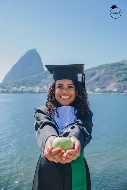 Fotos-de-formatura-rj-criativa-ensaio-externo-formatura-rj-aterro-do-flamengo-poses-individual-cadeira-formatura-rj-formandos-nutricao-administracao-humanos-adm-design-psicologia-nutricao-enfermagem-edfisica-medicina-fisioterapia-biomedicina'