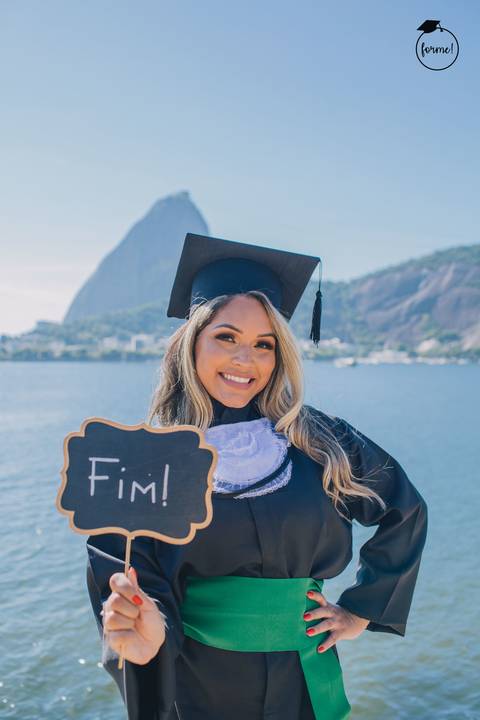 Fotos-de-formatura-rj-criativa-ensaio-externo-formatura-rj-aterro-do-flamengo-poses-individual-cadeira-formatura-rj-formandos-nutricao-administracao-humanos-adm-design-psicologia-nutricao-enfermagem-edfisica-medicina-fisioterapia-biomedicina'