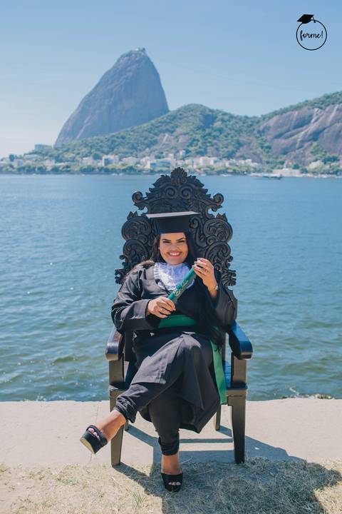 Fotos-de-formatura-rj-criativa-ensaio-externo-formatura-rj-aterro-do-flamengo-poses-individual-cadeira-formatura-rj-formandos-nutricao-administracao-humanos-adm-design-psicologia-nutricao-enfermagem-edfisica-medicina-fisioterapia-biomedicina'