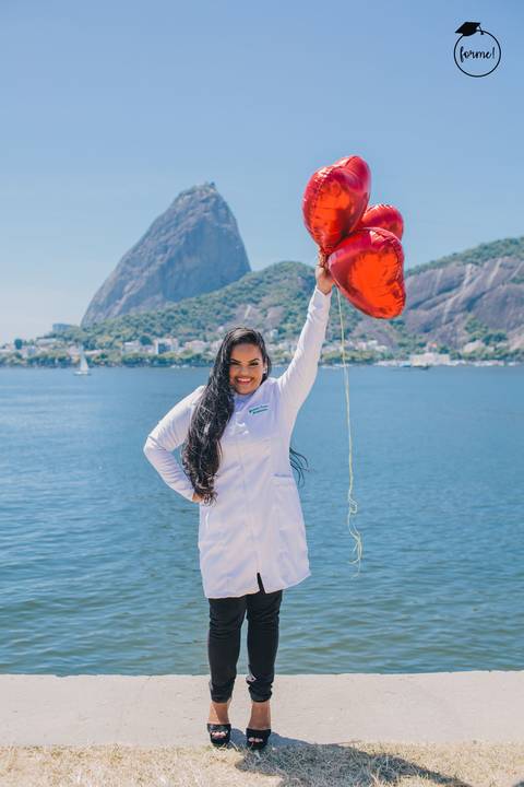 Fotos-de-formatura-rj-criativa-ensaio-externo-formatura-rj-aterro-do-flamengo-poses-individual-cadeira-formatura-rj-formandos-nutricao-administracao-humanos-adm-design-psicologia-nutricao-enfermagem-edfisica-medicina-fisioterapia-biomedicina'