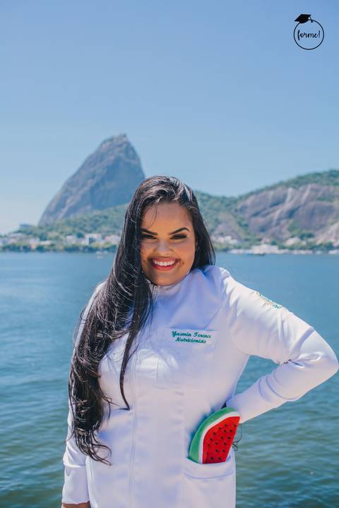 Fotos-de-formatura-rj-criativa-ensaio-externo-formatura-rj-aterro-do-flamengo-poses-individual-cadeira-formatura-rj-formandos-nutricao-administracao-humanos-adm-design-psicologia-nutricao-enfermagem-edfisica-medicina-fisioterapia-biomedicina'