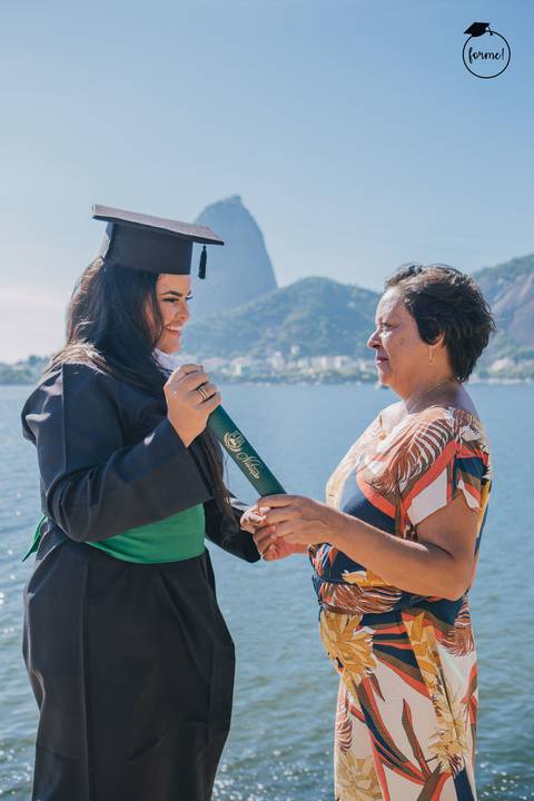 Fotos-de-formatura-rj-criativa-ensaio-externo-formatura-rj-aterro-do-flamengo-foto-familia-formatura-rj-formandos-nutricao-administracao-humanos-adm-design-psicologia-nutricao-enfermagem-edfisica-medicina-fisioterapia-biomedicina'