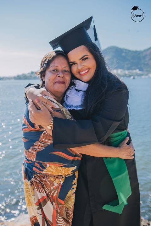 Fotos-de-formatura-rj-criativa-ensaio-externo-formatura-rj-aterro-do-flamengo-foto-familia-formatura-rj-formandos-nutricao-administracao-humanos-adm-design-psicologia-nutricao-enfermagem-edfisica-medicina-fisioterapia-biomedicina'