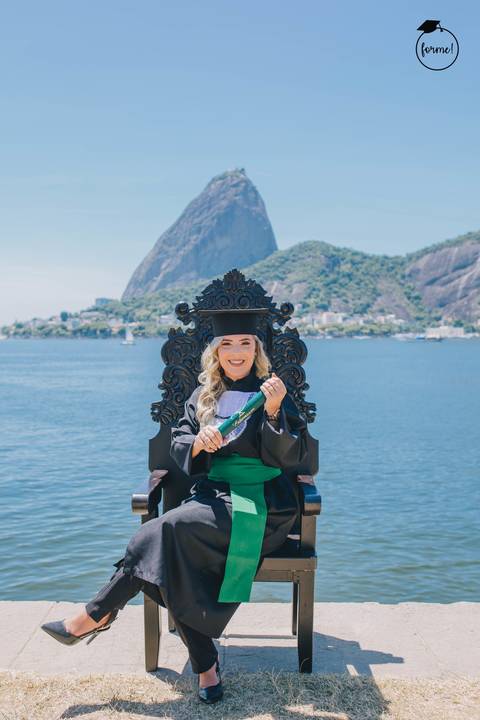 Fotos-de-formatura-rj-criativa-ensaio-externo-formatura-rj-aterro-do-flamengo-poses-individual-cadeira-formatura-rj-formandos-nutricao-administracao-humanos-adm-design-psicologia-nutricao-enfermagem-edfisica-medicina-fisioterapia-biomedicina'