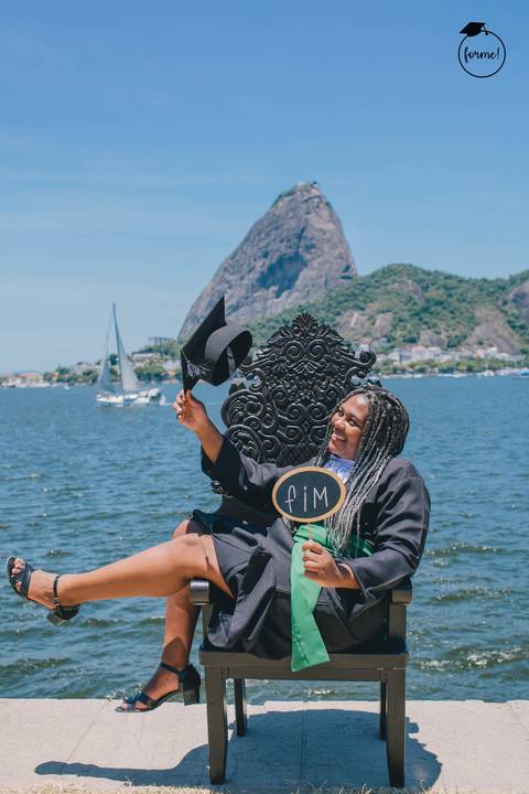 Fotos-de-formatura-rj-criativa-ensaio-externo-formatura-rj-aterro-do-flamengo-poses-individual-cadeira-formatura-rj-formandos-nutricao-administracao-humanos-adm-design-psicologia-nutricao-enfermagem-edfisica-medicina-fisioterapia-biomedicina'