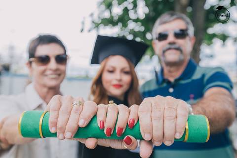 fotos-de-formatura-cabo-frio-rj-bairro-da-passagem-ensaio-externo-rj-nutricao-direito-adm-rh-arquitetura-odontologia-medicina'
