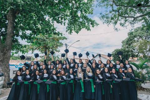 fotos-de-formatura-cabo-frio-rj-bairro-da-passagem-ensaio-externo-rj-nutricao-direito-adm-rh-arquitetura-odontologia-medicina'