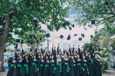 fotos-de-formatura-cabo-frio-rj-bairro-da-passagem-ensaio-externo-rj-nutricao-direito-adm-rh-arquitetura-odontologia-medicina'