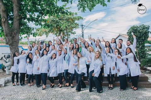 fotos-de-formatura-cabo-frio-rj-bairro-da-passagem-ensaio-externo-rj-nutricao-direito-adm-rh-arquitetura-odontologia-medicina'