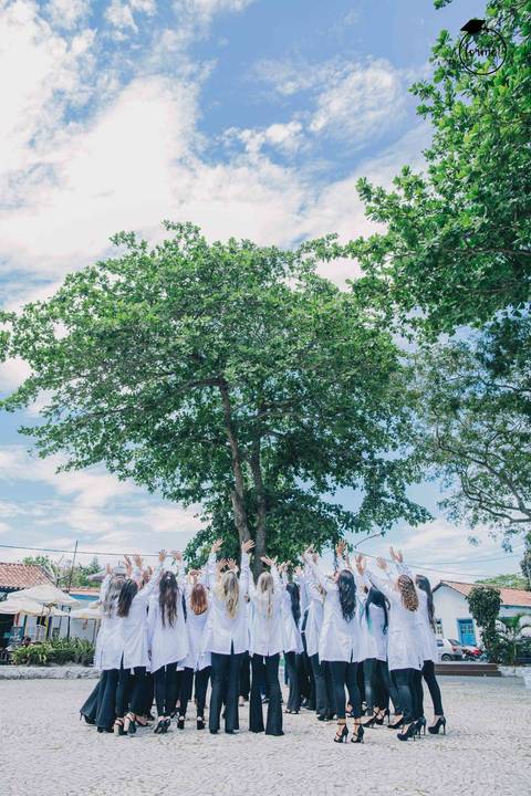 fotos-de-formatura-cabo-frio-rj-bairro-da-passagem-ensaio-externo-rj-nutricao-direito-adm-rh-arquitetura-odontologia-medicina'