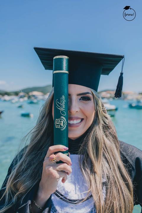 fotos-de-formatura-cabo-frio-rj-bairro-da-passagem-fotos-individuais-ensaio-externo-formatura-rj-nutricao-direito-adm-rh-arquitetura-odontologia-medicina'