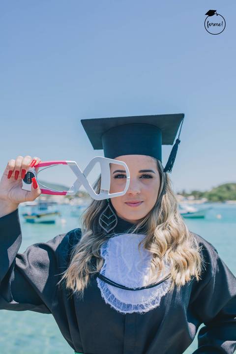 fotos-de-formatura-cabo-frio-rj-bairro-da-passagem-fotos-individuais-ensaio-externo-formatura-rj-nutricao-direito-adm-rh-arquitetura-odontologia-medicina-engenharia'