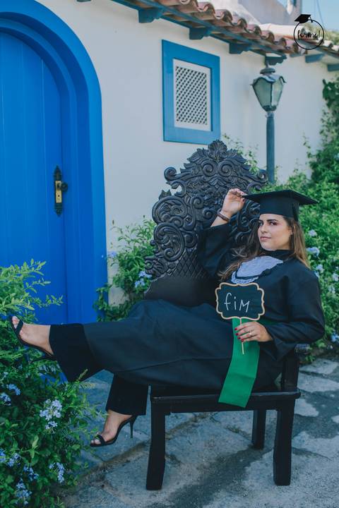 fotos-de-formatura-cabo-frio-rj-bairro-da-passagem-fotos-individuais-ensaio-externo-formatura-rj-nutricao-direito-adm-rh-arquitetura-odontologia-medicina-engenharia'