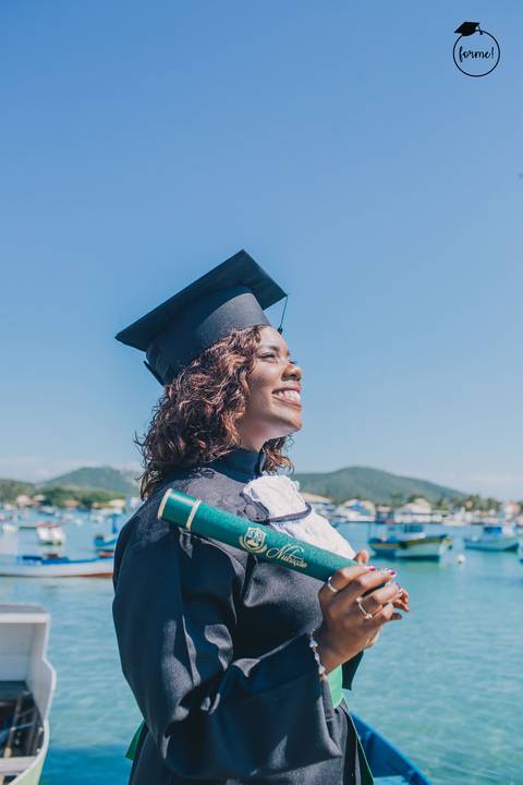 fotos-de-formatura-cabo-frio-rj-bairro-da-passagem-fotos-individuais-ensaio-externo-formatura-rj-nutricao-direito-adm-rh-arquitetura-odontologia-medicina-engenharia'