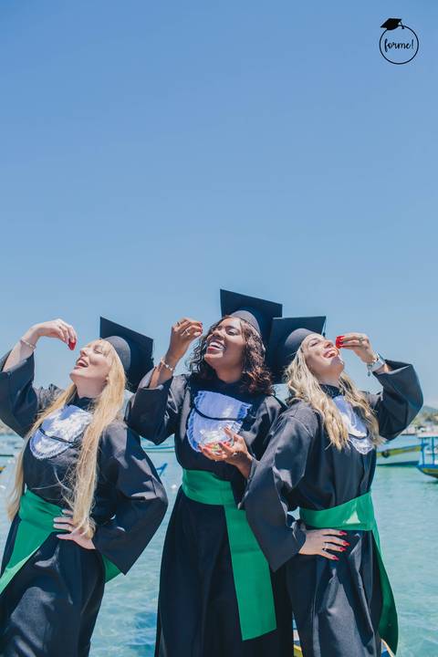 fotos-de-formatura-cabo-frio-rj-bairro-da-passagem-fotos-grupos-formatura-ensaio-externo-formatura-rj-nutricao-direito-adm-rh-arquitetura-odontologia-medicina-engenharia'