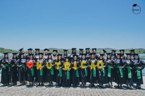 fotos-de-formatura-cabo-frio-rj-bairro-da-passagem-fotos-grupos-formatura-ensaio-externo-formatura-rj-nutricao-direito-adm-rh-arquitetura-odontologia-medicina-engenharia'