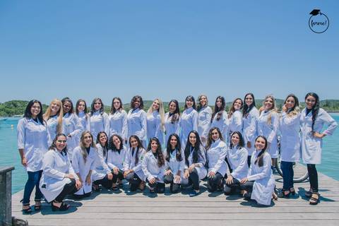 fotos-de-formatura-cabo-frio-rj-bairro-da-passagem-fotos-grupos-formatura-ensaio-externo-formatura-rj-nutricao-direito-adm-rh-arquitetura-odontologia-medicina-engenharia'