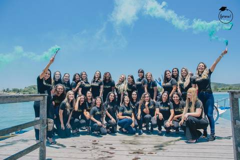 fotos-de-formatura-cabo-frio-rj-bairro-da-passagem-fotos-grupos-formatura-ensaio-externo-formatura-rj-nutricao-direito-adm-rh-arquitetura-odontologia-medicina-engenharia'