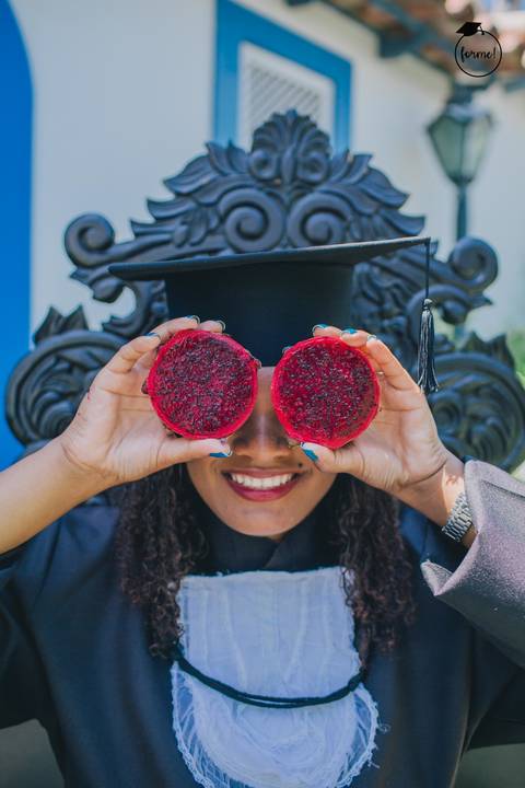 fotos-de-formatura-cabo-frio-rj-bairro-da-passagem-fotos-individuais-cadeira-formatura-ensaio-externo-formatura-rj-nutricao-direito-adm-rh-arquitetura-odontologia-medicina-engenharia'