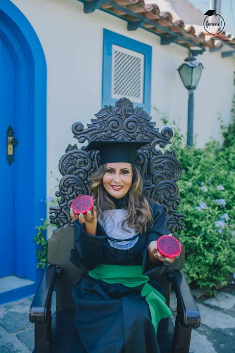 fotos-de-formatura-cabo-frio-rj-bairro-da-passagem-fotos-individuais-ensaio-externo-formatura-rj-nutricao-direito-adm-rh-arquitetura-odontologia-medicina-engenharia'