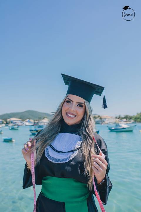 fotos-de-formatura-cabo-frio-rj-bairro-da-passagem-fotos-individuais-ensaio-externo-formatura-rj-nutricao-direito-adm-rh-arquitetura-odontologia-medicina'