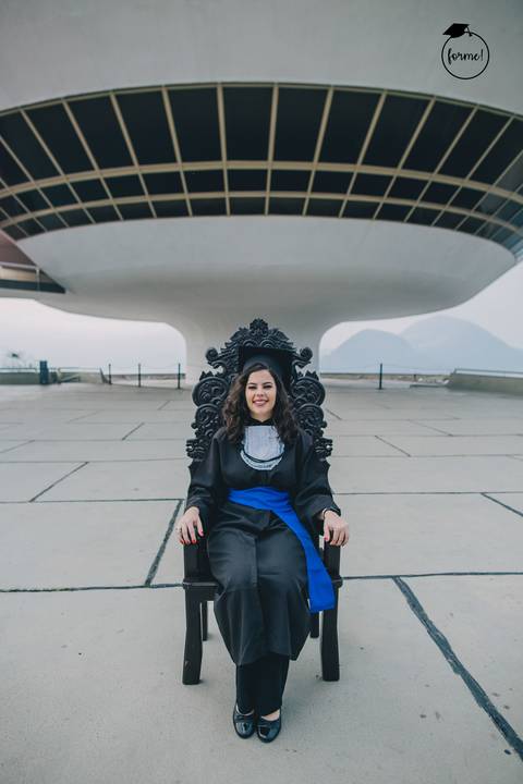 fotos-de-formatura-individual-cadeira-mac-niteroi-rj-engenharia-quimica-uff'