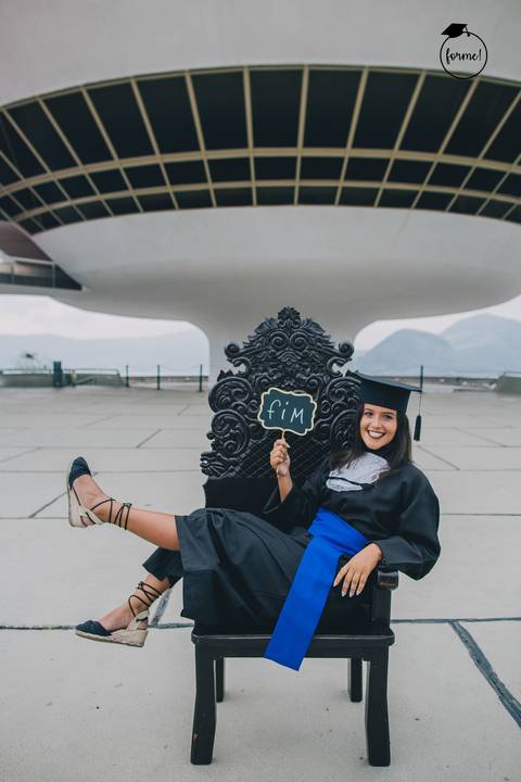 fotos-de-formatura-individual-cadeira-mac-niteroi-rj-engenharia-quimica-uff'