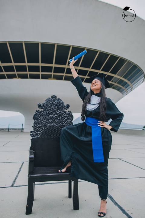 fotos-de-formatura-individual-cadeira-mac-niteroi-rj-engenharia-quimica-uff'