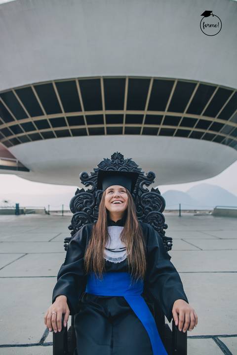 fotos-de-formatura-individual-cadeira-mac-niteroi-rj-engenharia-quimica-uff'