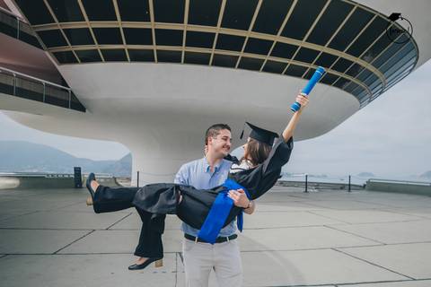 fotos-de-formatura-familia-mac-niteroi-rj-engenharia-quimica-uff'