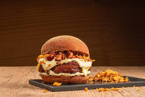 Foto para cardápio da hamburgueria Breder's Burger em Itaipu'