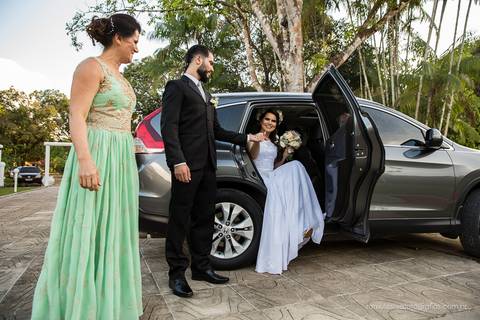 casamento do romario e da karate com fotos expontâneas e criativas da cerimonia no sitio L'aqua Bianca em  Benevides - PA'