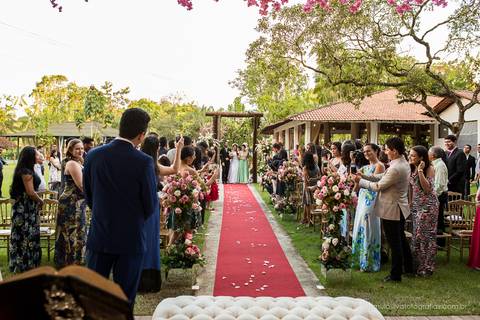 casamento do romario e da karate com fotos expontâneas e criativas da cerimonia no sitio L'aqua Bianca em  Benevides - PA'