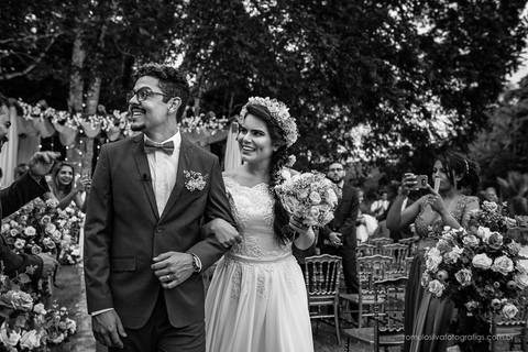 casamento do romario e da karate com fotos expontâneas e criativas da cerimonia no sitio L'aqua Bianca em  Benevides - PA'