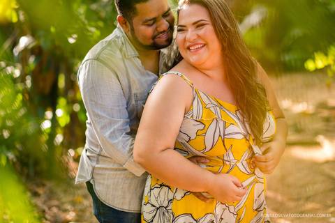 Ensaio pré casamento da kássia e do allan com fotos criativas e expontâneas fotografadas no mangal das Marcas em Belém do Pará. '