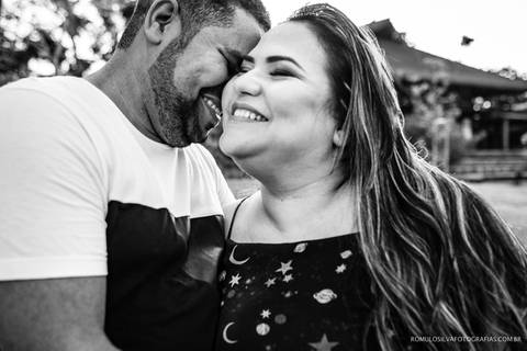 Ensaio pré casamento da kássia e do allan com fotos criativas e expontâneas fotografadas no mangal das Marcas em Belém do Pará. '