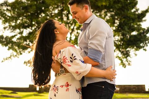 ensaio pré casamento da daniella e glereston com fotos românticas, expontâneas e criativas fotografadas pelo romulo silva fotografias no forte do castelo em belém do pa'