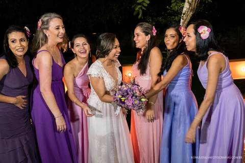 casamento de dia na praia da josi e do charles realizado em mosqueiro pa com fotos criativas de momentos únicos e expontâneos fotografado pelo romulo silva fotografias'