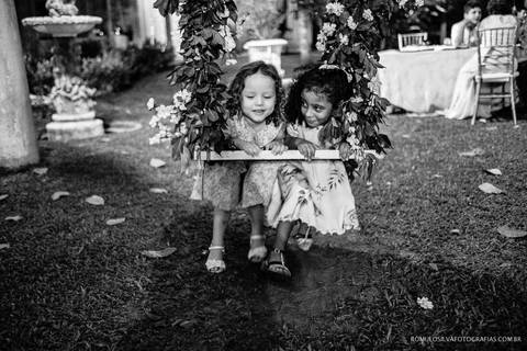 casamento de dia na praia da josi e do charles realizado em mosqueiro pa com fotos criativas de momentos únicos e expontâneos fotografado pelo romulo silva fotografias'